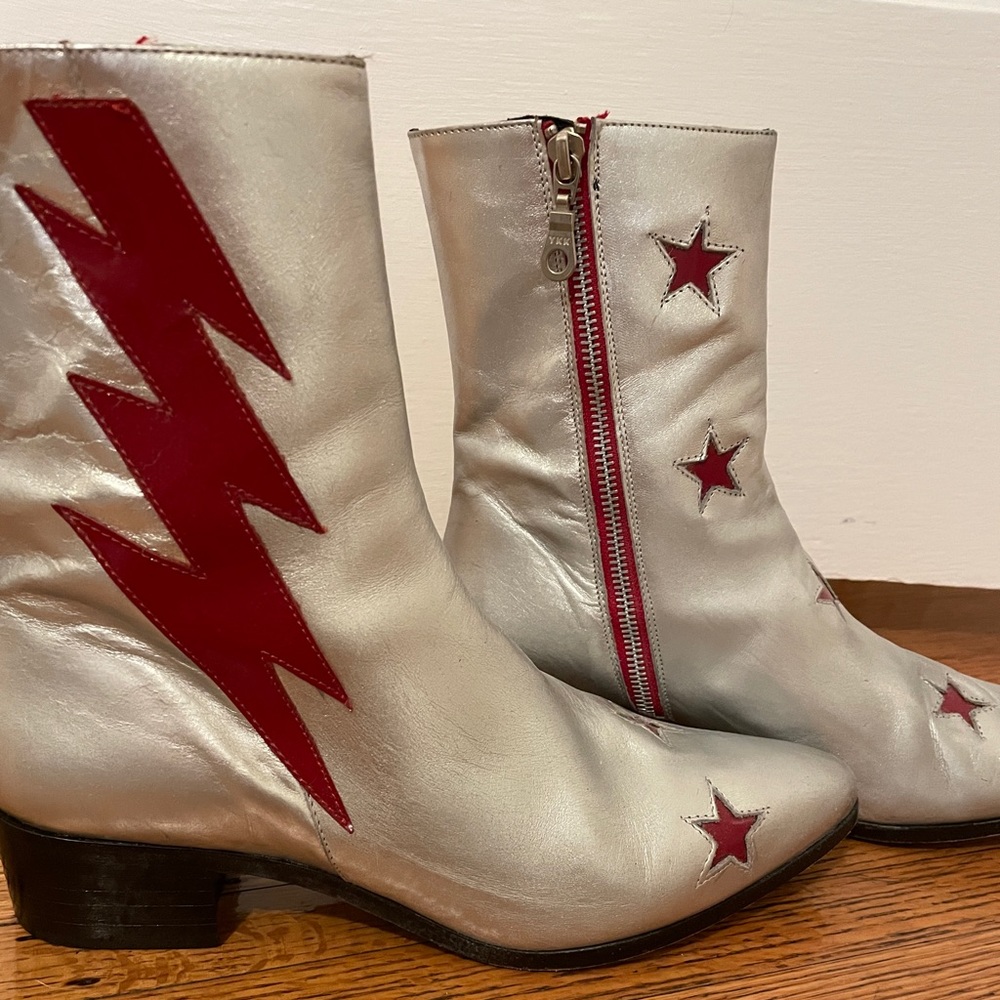 Modern Vice Bowie BOLT BOOTIE in gunmetal! Size 7.5.